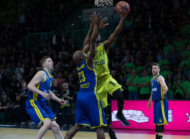 力与不可预 力与不可预